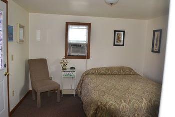Lucky Horseshoe Cabins Au Sable Bagian luar foto